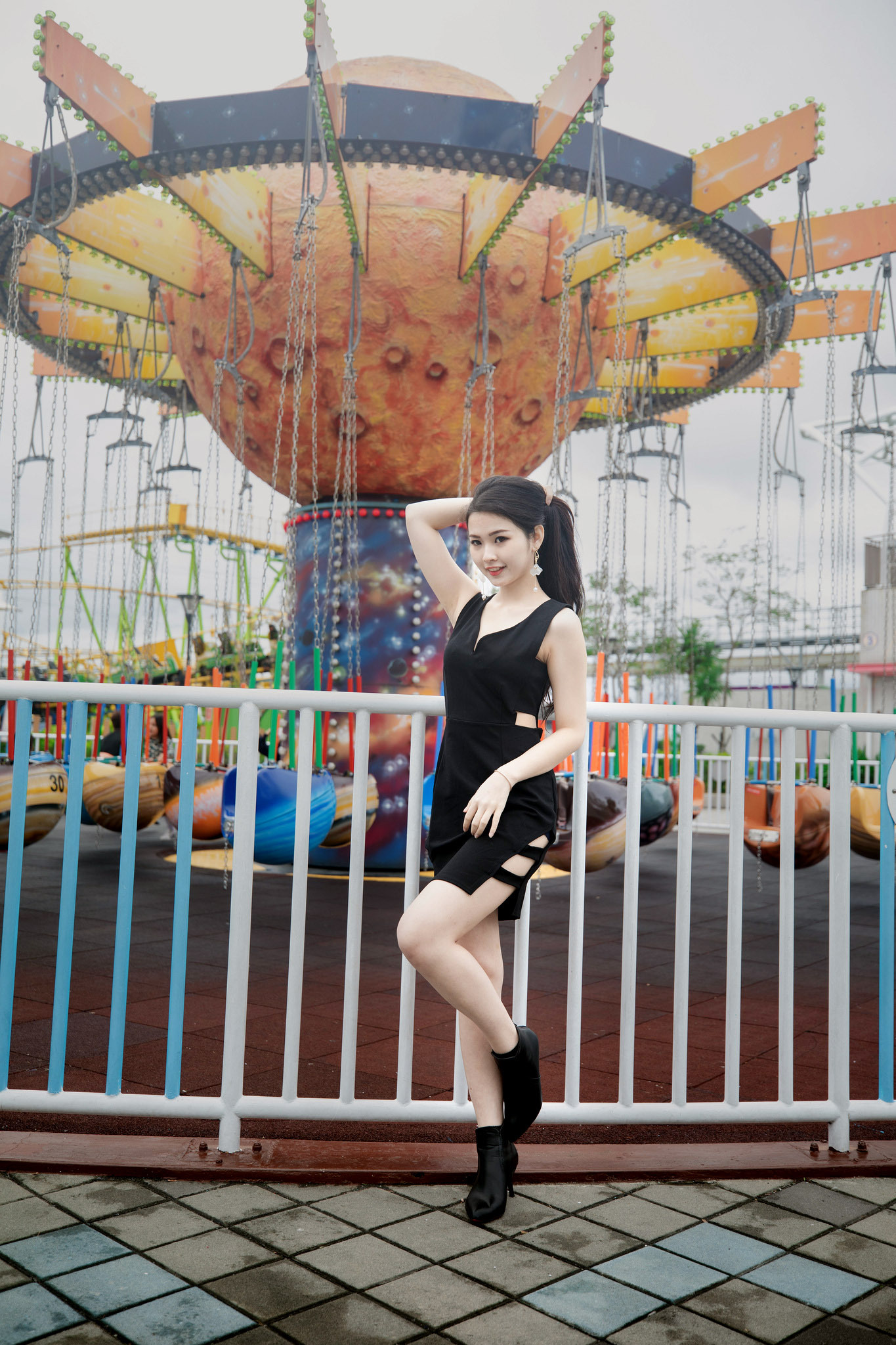 沈秋國作品  邻家女孩杨宓凌